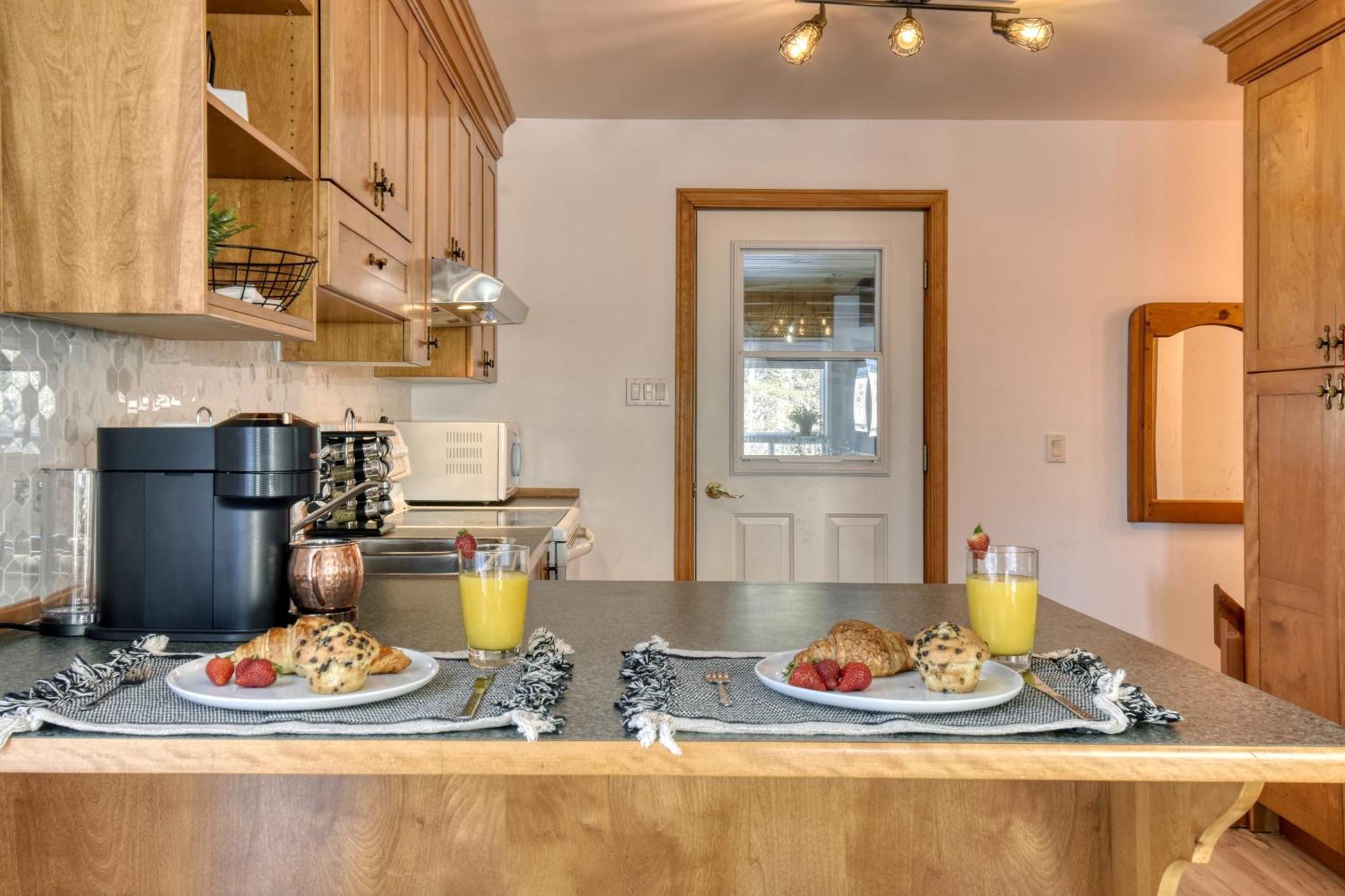 Holiday home Spacious In Forest With La Macaza