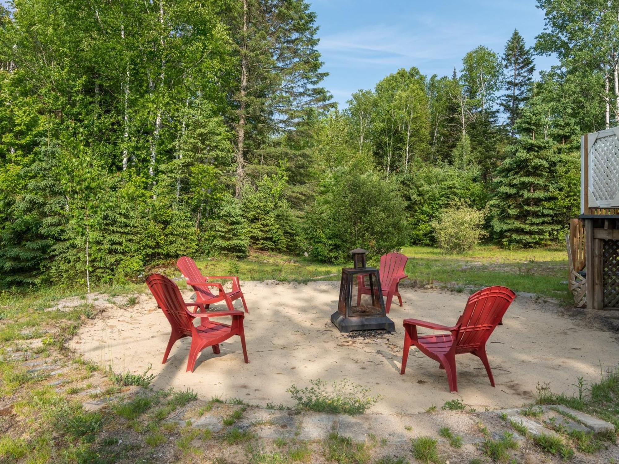 Spacious In Forest With Holiday home *